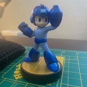 Mega Man Amiibo - LIKE NEW / Pre-owned -